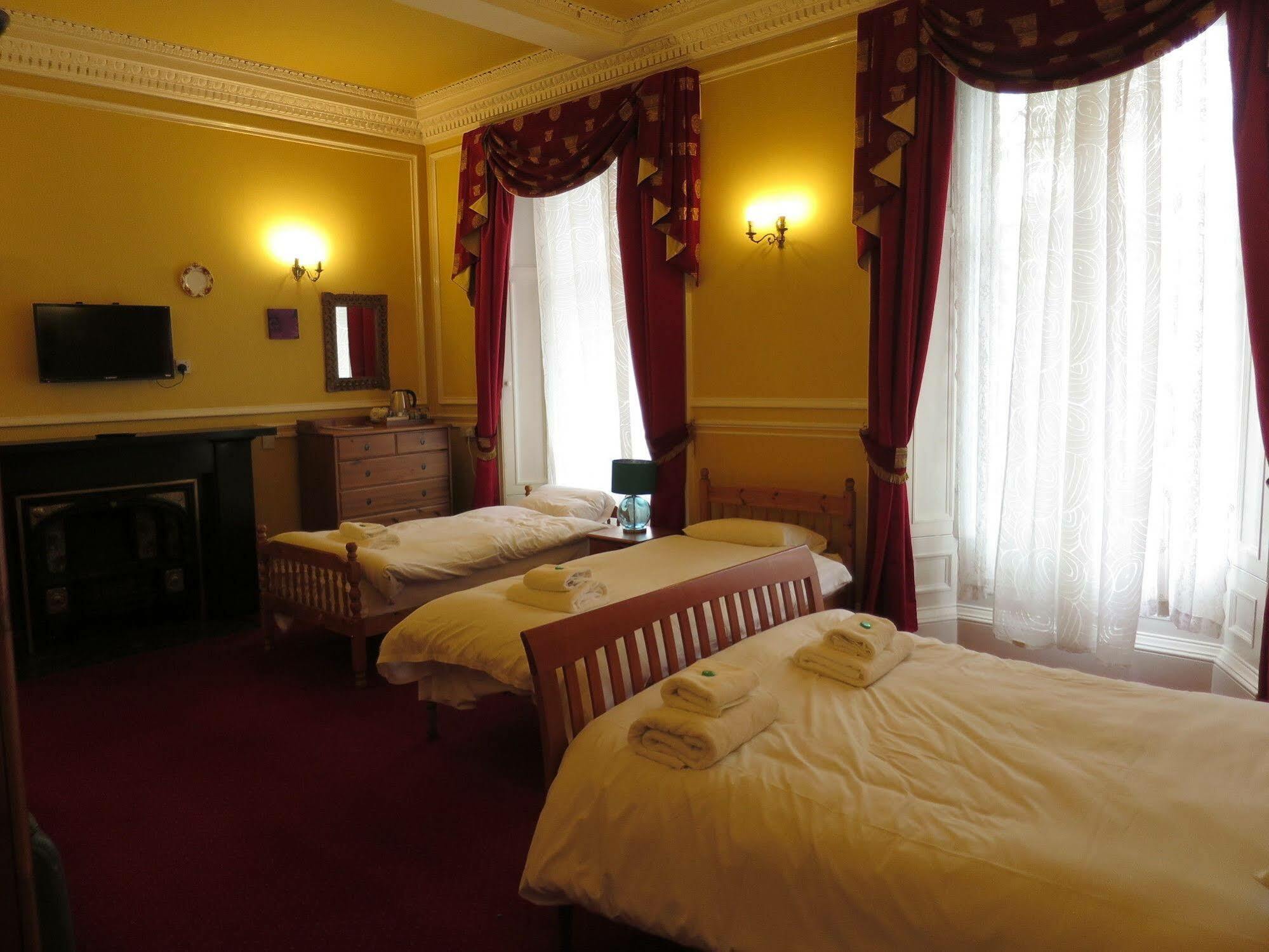 Thornfield Guest Residence เอดินบะระ ภายนอก รูปภาพ
