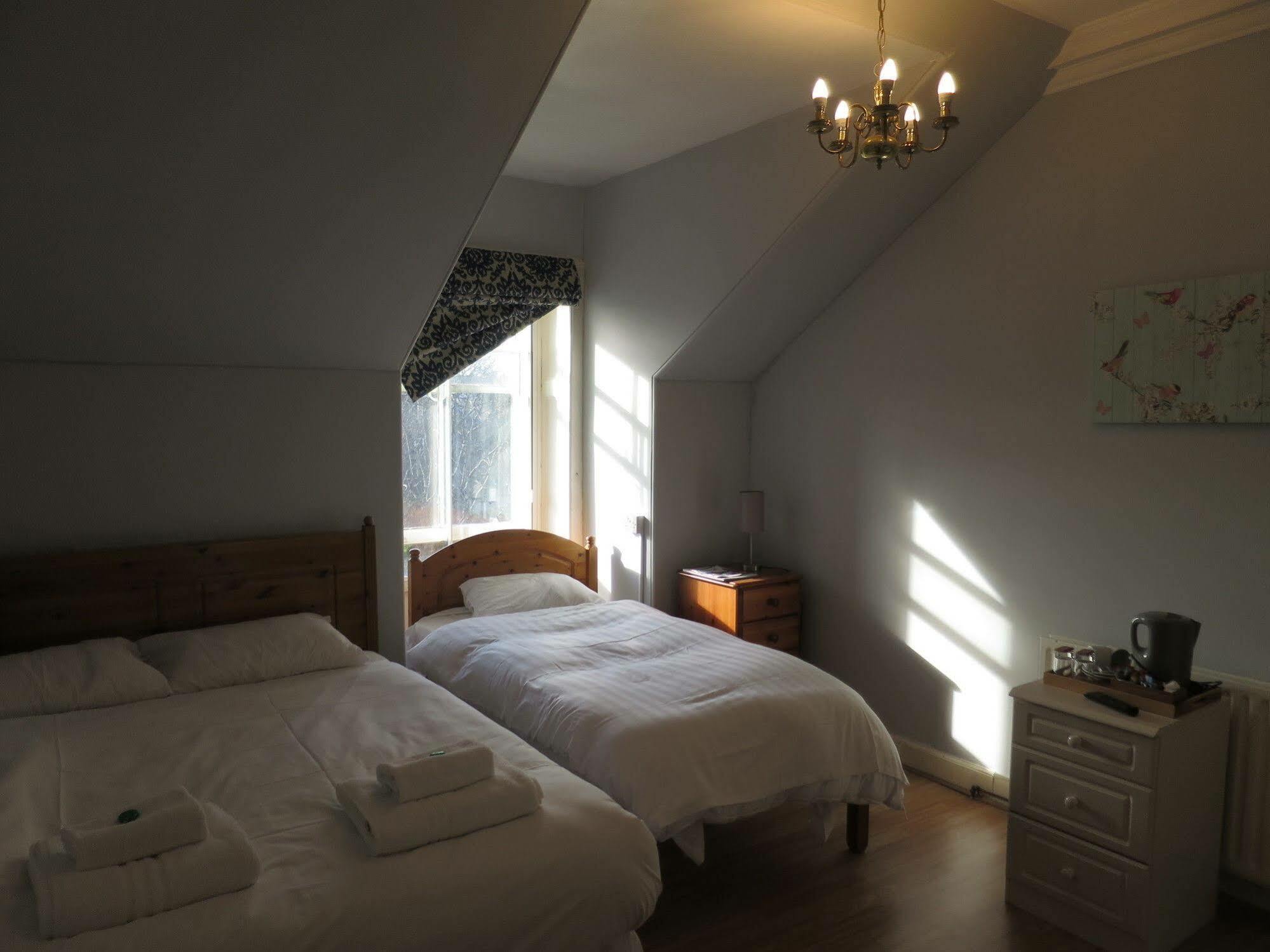 Thornfield Guest Residence เอดินบะระ ภายนอก รูปภาพ