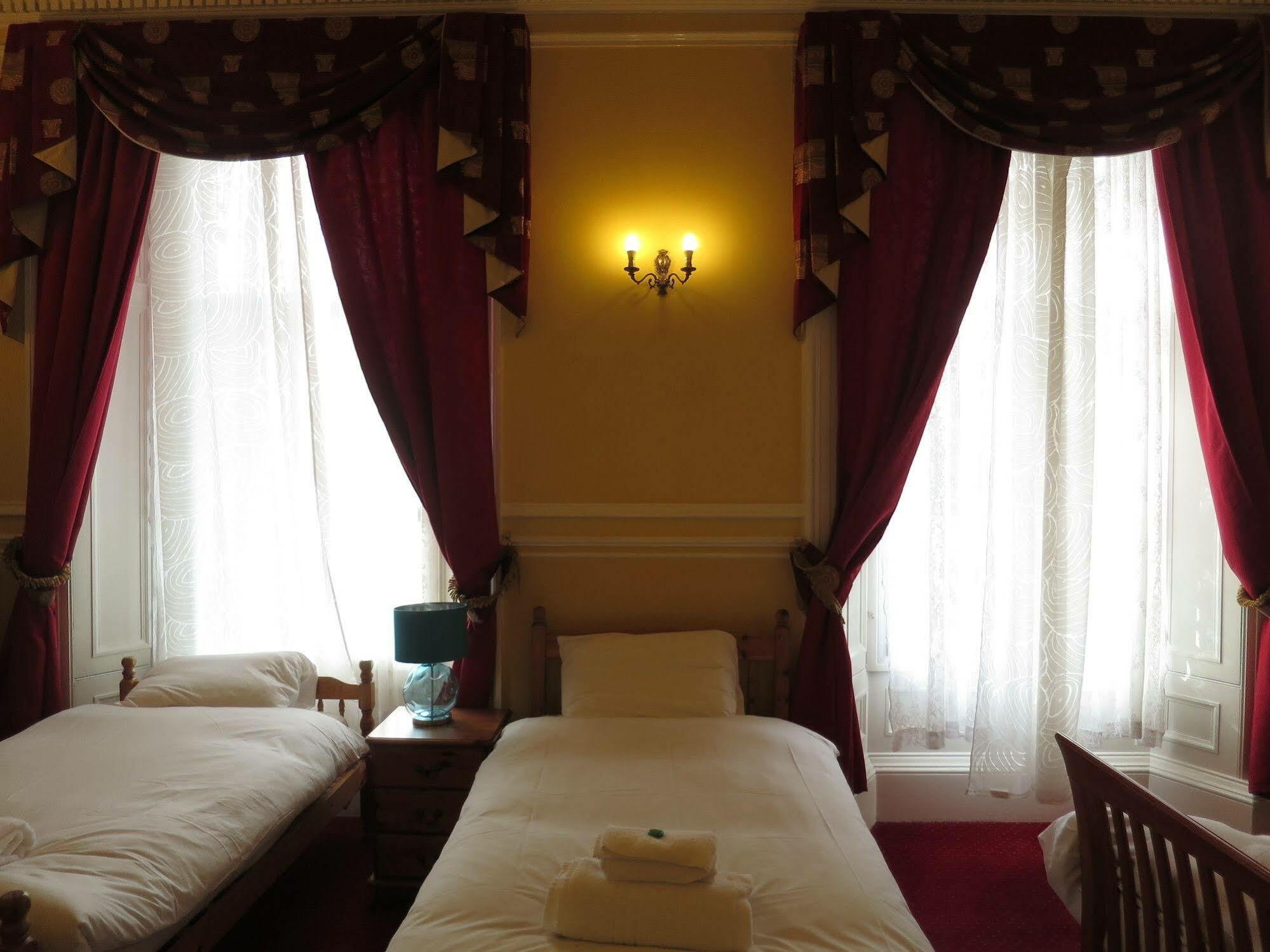 Thornfield Guest Residence เอดินบะระ ภายนอก รูปภาพ